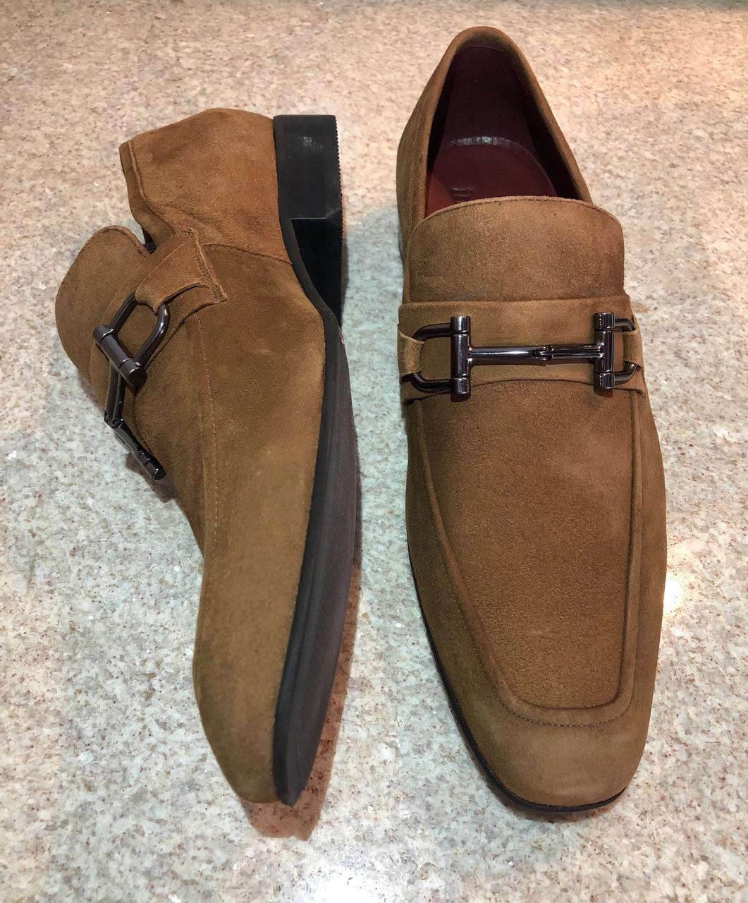 SAPATO CASUAL LOAFER CAMURÇA AMENDOA - Innovare Couro